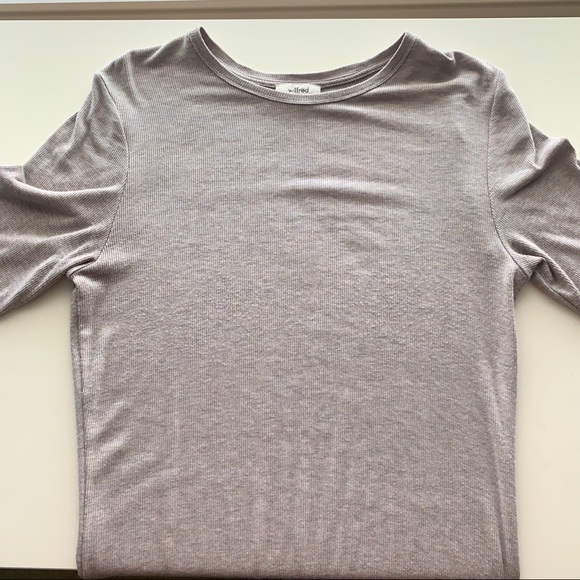 WILFRED - Aritzia T-Shirt - Picture 4 of 5